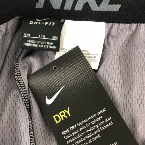 NWT Nike Shadow Grating Short XXL - Picture 4 of 5